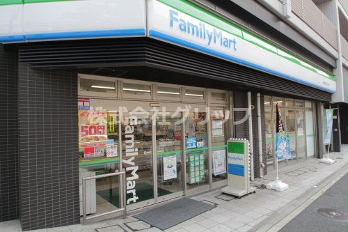 コンビニ　ファミリーマート 横浜戸部七丁目店（コンビニ）まで320m