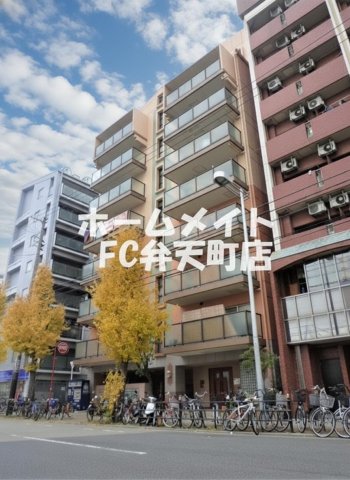 建物外観　外観は落ち着いています