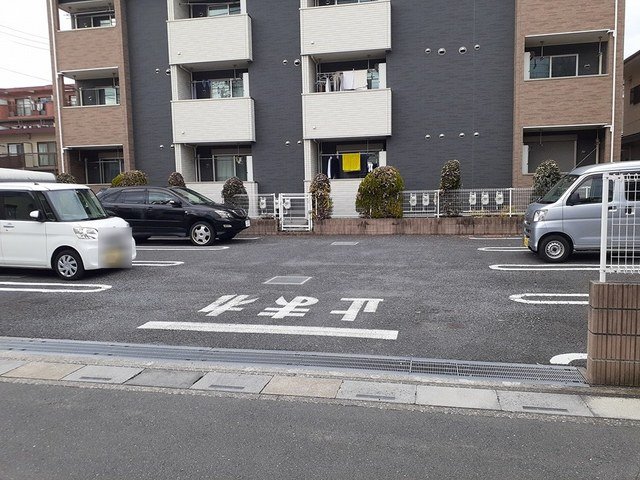駐車場　駐車場です
