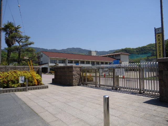 その他　海田町立海田中学校（その他）まで1324m
