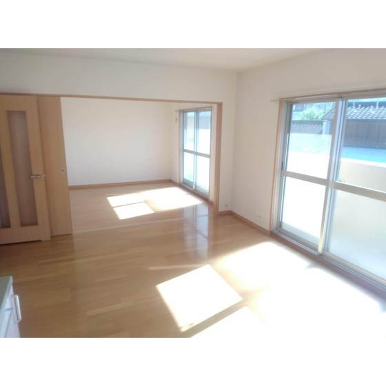 居室・リビング　別部屋参考写真