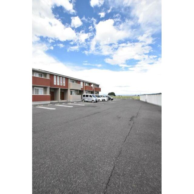 駐車場　こちらの物件はMODE不動産なら割引対象の１部屋です。