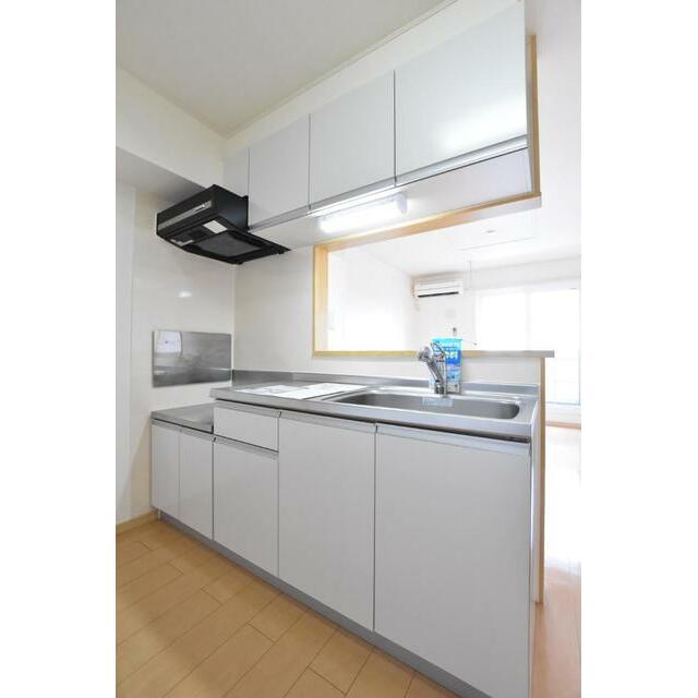 キッチン　こちらの物件はMODE不動産なら割引対象の１部屋です。