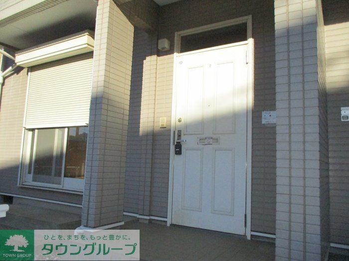 玄関　お問合せはタウンハウジングまで！※現地待合わせ相談可能