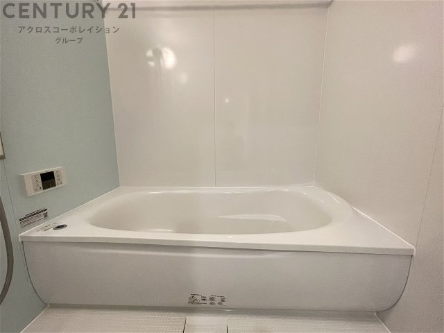 バス・シャワールーム　追い焚き機能付きで便利！