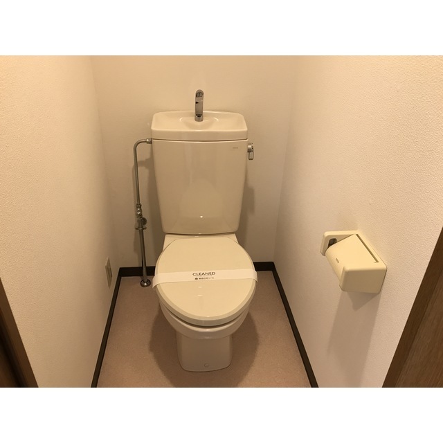 トイレ　同タイプ・別部屋画像