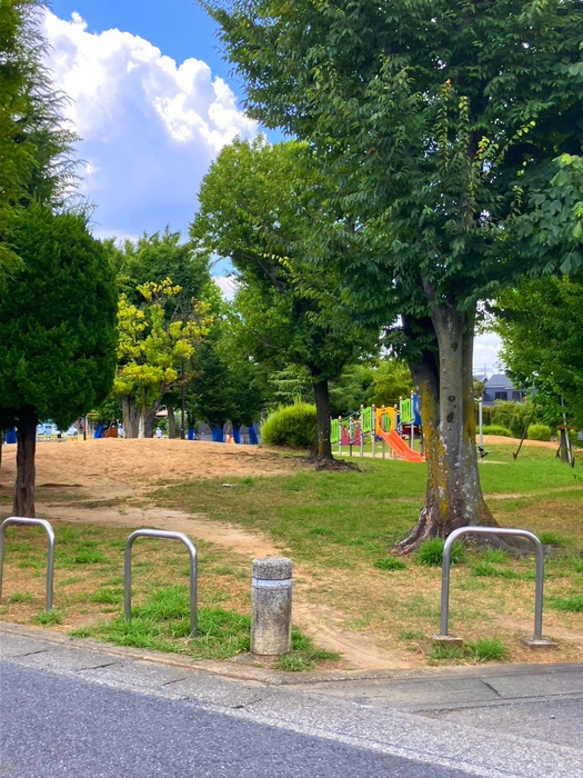 公園　稲荷公園（公園）まで800m