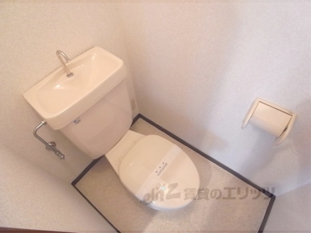 メゾンLeeのトイレ写真