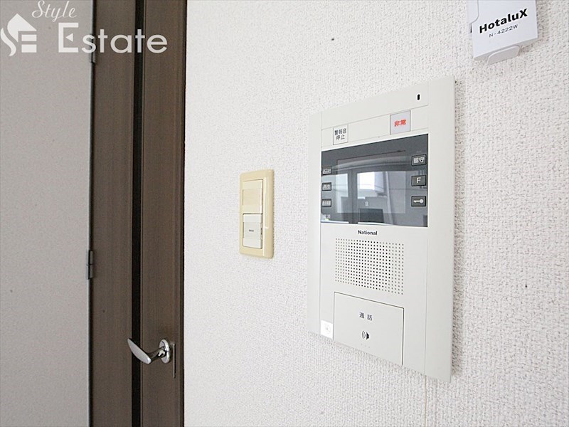 セキュリティ　モニター付きインターホン
