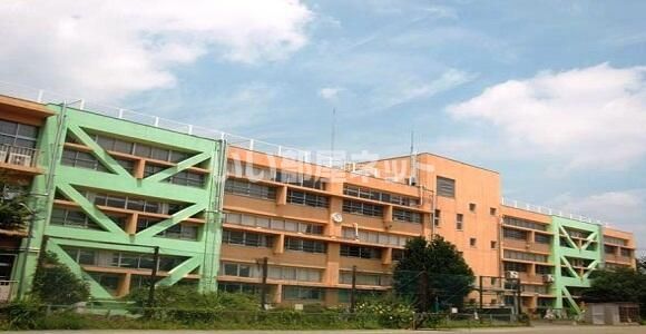 小学校　日野第一小（小学校）まで961m