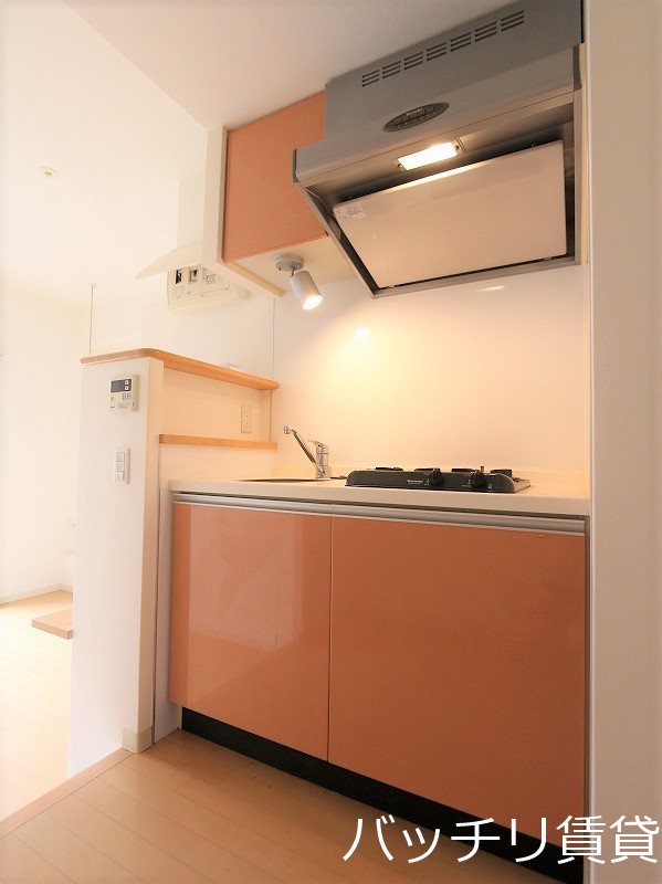 キッチン　画像は別部屋の為イメージ、現状優先致します
