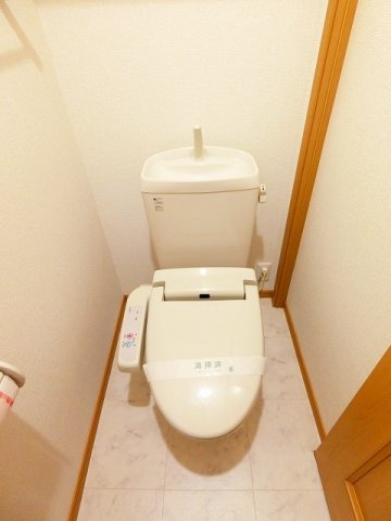 トイレ　コンパクトで使いやすいトイレです