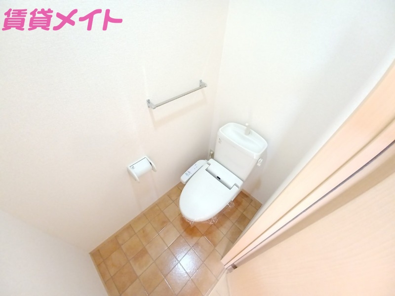 トイレ　反転タイプ参考写真