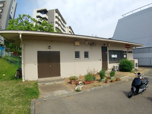 郵便局　船橋芝山ゆうびん（郵便局）まで323m