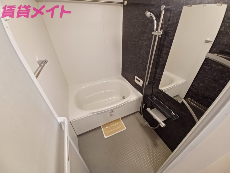 バス・シャワールーム　同タイプ写真