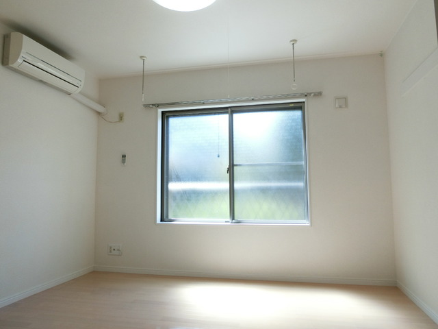その他部屋・スペース　一人なら十分な広さのお部屋です。