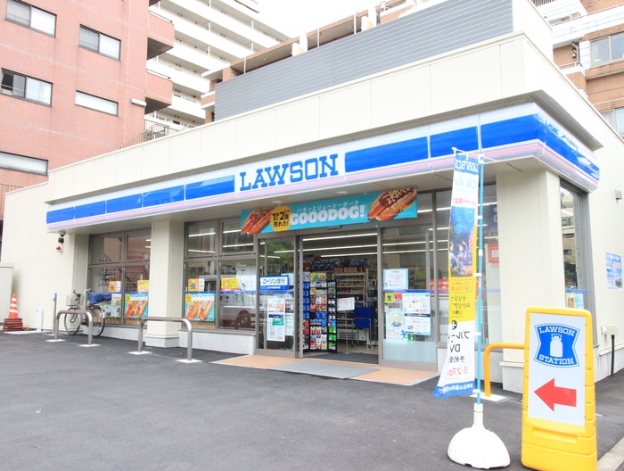 コンビニ　ローソン（コンビニ）まで158m