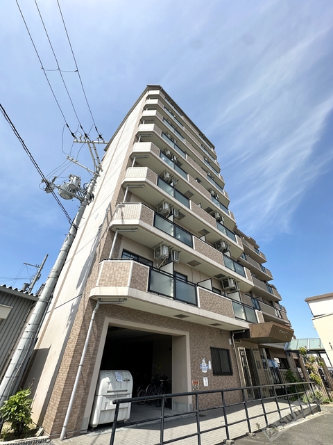 建物外観　鉄筋コンクリート造のガッチリとしたマンションです♪♪