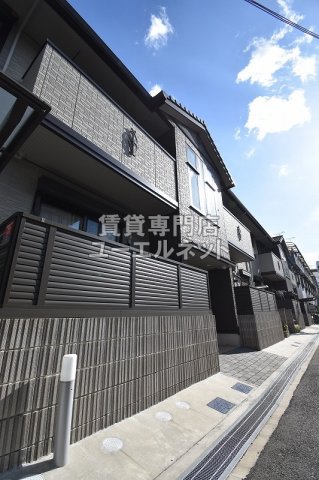建物外観　2022年築
