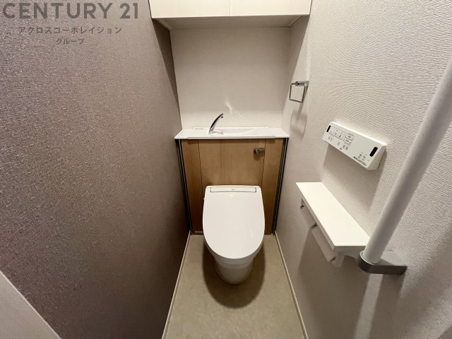 トイレ　温水洗浄便座完備☆