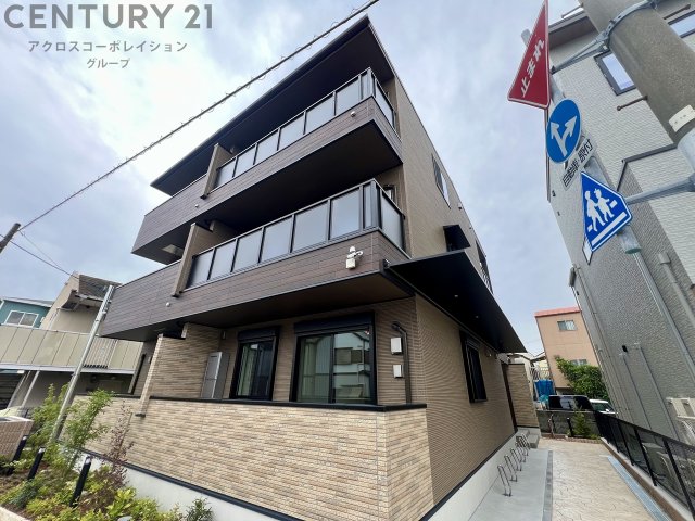 建物外観　ホームセキュリティ搭載！防犯カメラ付き☆