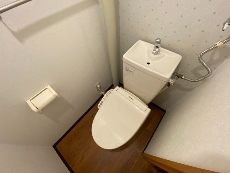 トイレ　清潔感があり安心して使用できるトイレになっておりました。