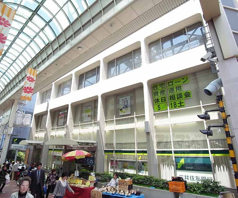 銀行　三井住友銀行 伏見支店（銀行）まで165m