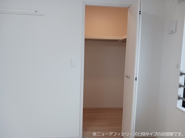 収納　たっぷり収納ウォークインクローゼット