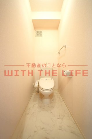 トイレ　清潔感のあるトイレです