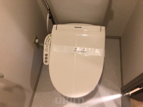 トイレ　※別のお部屋のお写真です。御参考までに。