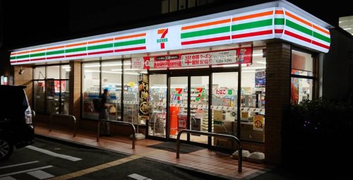 コンビニ　セブンイレブン 豊中少路1丁目店（コンビニ）まで807m