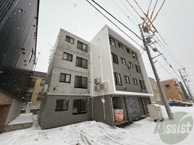 建物外観　札幌市西区二十四軒１条「ＯＮＥ　ＳＴＡＧＥ二十四軒」