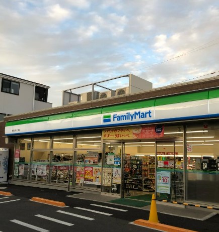 コンビニ　ファミリーマート 練馬北町七丁目店（コンビニ）まで292m