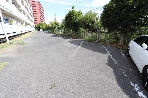 駐車場　※現況優先