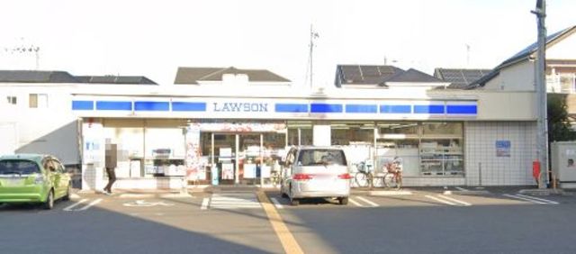 コンビニ　ローソン草加新栄道上店（コンビニ）まで652m