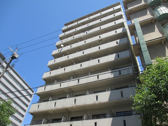 建物外観　日当たりのよい大きなマンションです