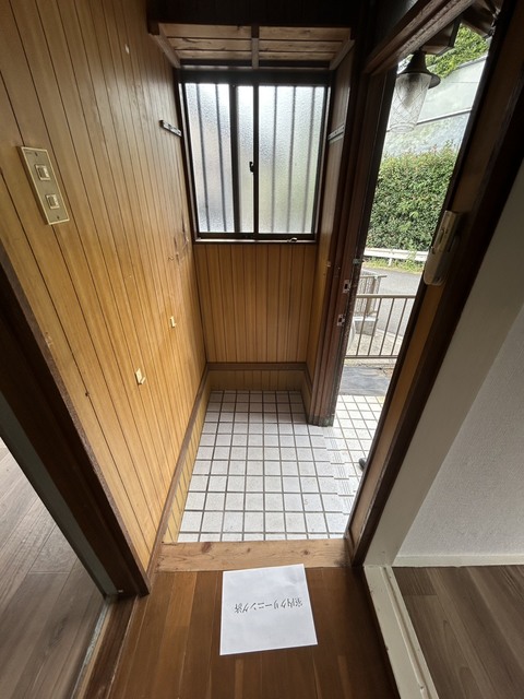 海老名貸家の玄関写真