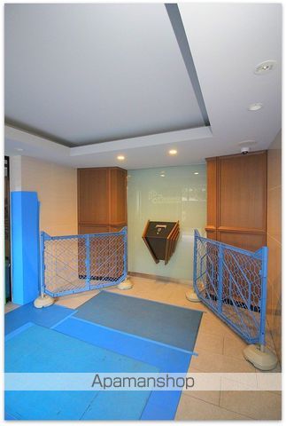 地下鉄御堂筋線 本町駅 徒歩14分 15階建 築9年の外観写真