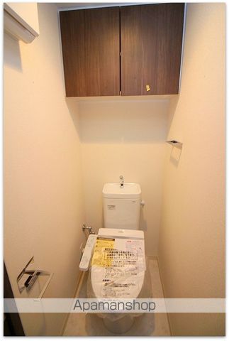 地下鉄御堂筋線 本町駅 徒歩14分 15階建 築9年のトイレ写真