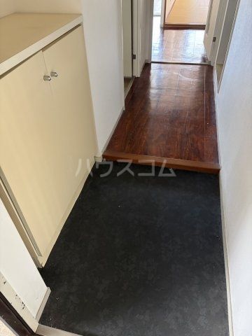 モンシャトー松戸の玄関写真