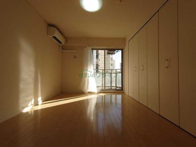フォレシティ六本木の居間写真