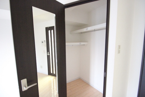 収納　※別部屋の写真です