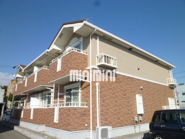 建物外観　２階建ての木造２×４工法物件です。