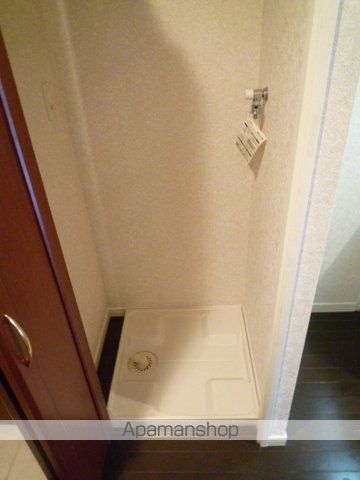 西鉄天神大牟田線 西鉄平尾駅 徒歩4分 11階建 築22年のトイレ写真