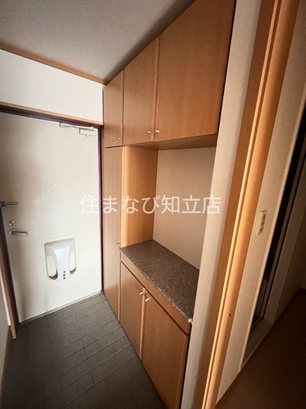 玄関　同型別部屋写真