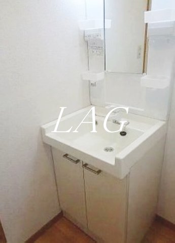 洗面設備　独立洗面台です。