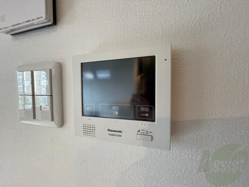 セキュリティ　ＴＶモニター付インターホンです。来客者の顔が見えるので安心！