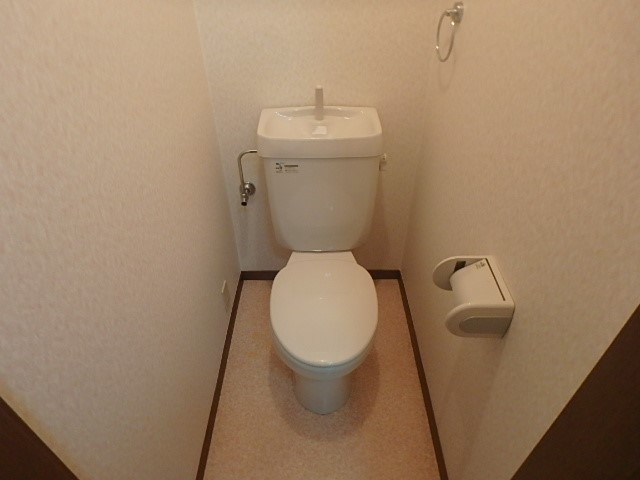 トイレ　別部屋参照