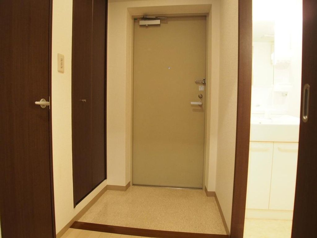 ノースヒルズAoyagiの玄関写真