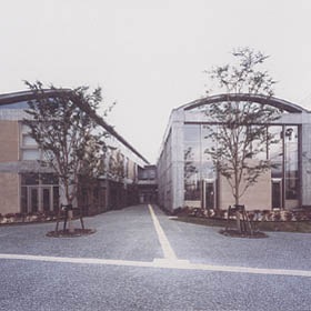 図書館　寄居町立図書館（図書館）まで1700m